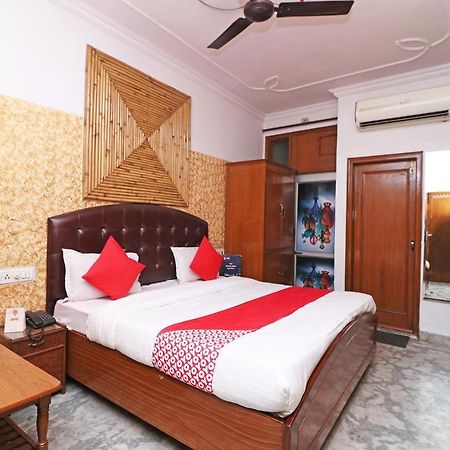 Oyo 29304 Hotel Pooja Yamuna Nagar ภายนอก รูปภาพ