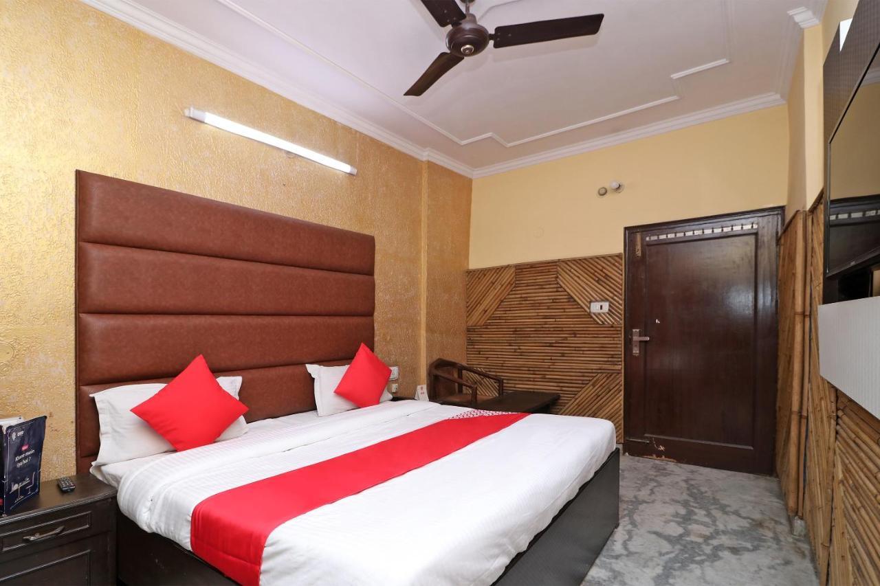 Oyo 29304 Hotel Pooja Yamuna Nagar ภายนอก รูปภาพ