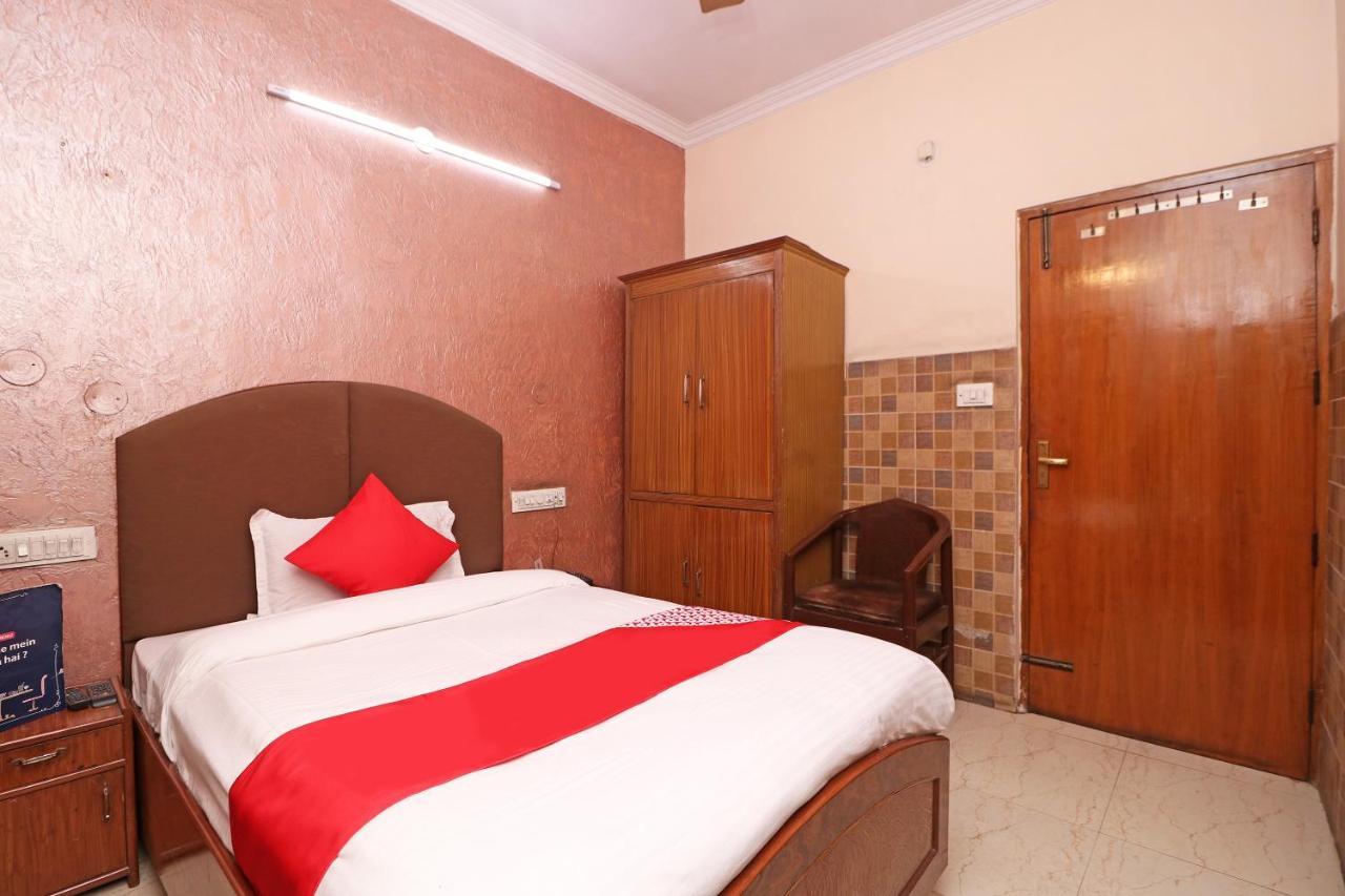 Oyo 29304 Hotel Pooja Yamuna Nagar ภายนอก รูปภาพ