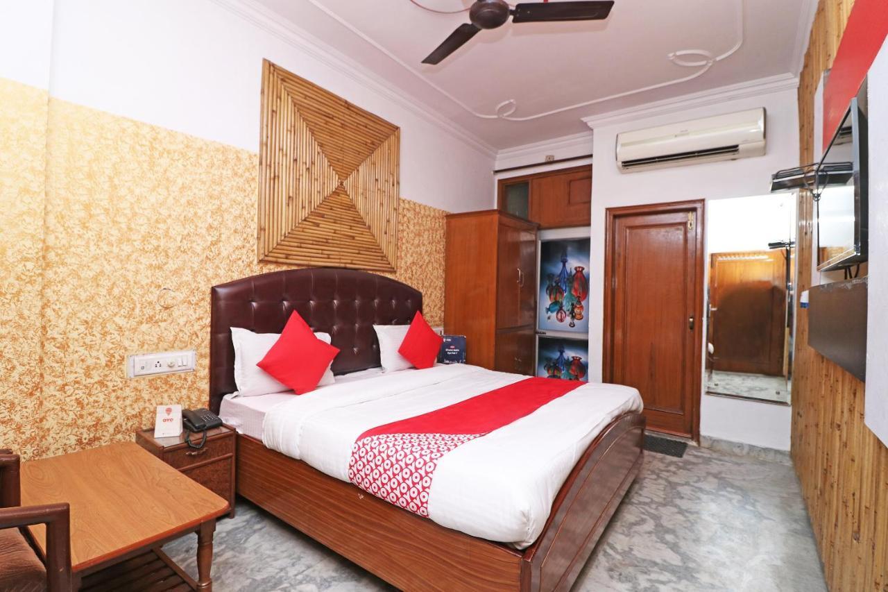 Oyo 29304 Hotel Pooja Yamuna Nagar ภายนอก รูปภาพ