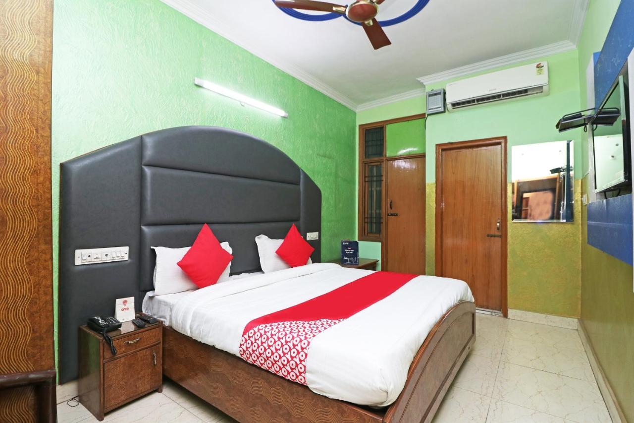 Oyo 29304 Hotel Pooja Yamuna Nagar ภายนอก รูปภาพ