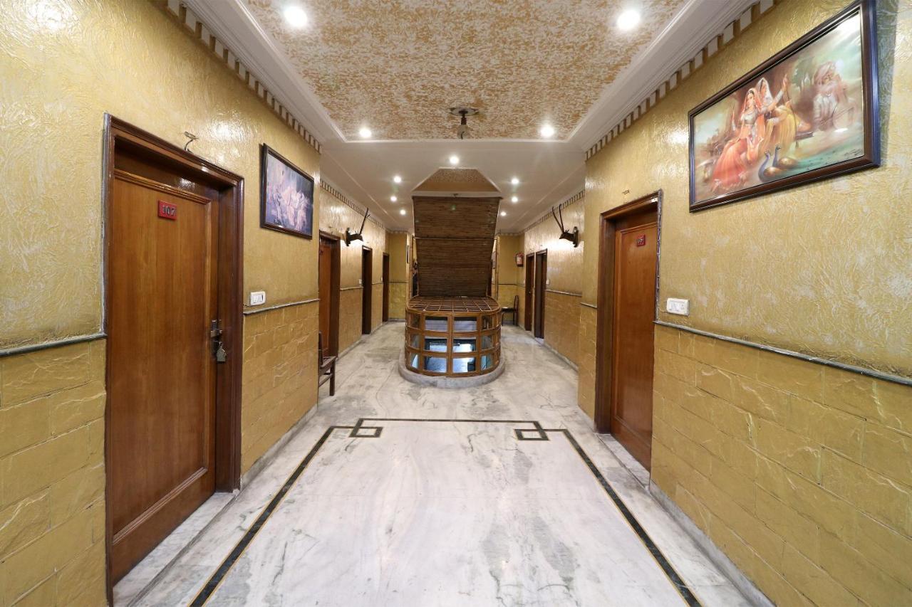 Oyo 29304 Hotel Pooja Yamuna Nagar ภายนอก รูปภาพ